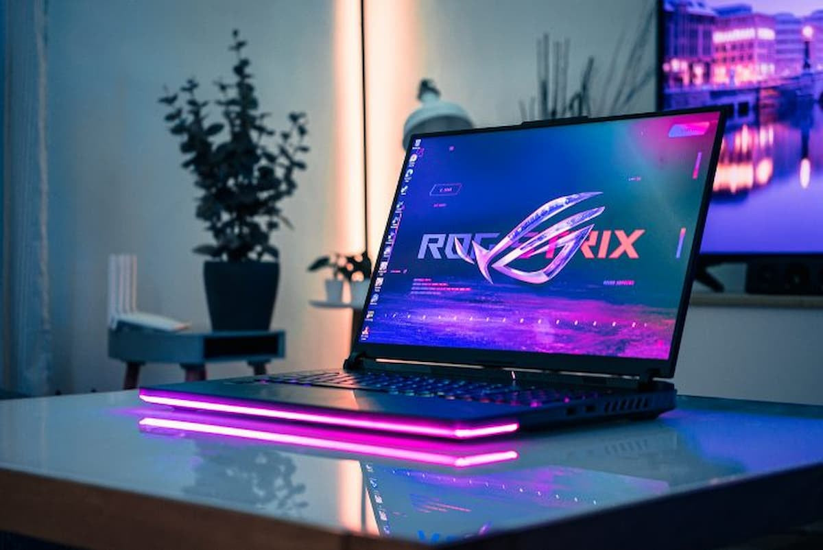 ASUS ROG Strix Scar 18: Un Monstruo Gaming en Formato Portátil-GSMPRO.CL